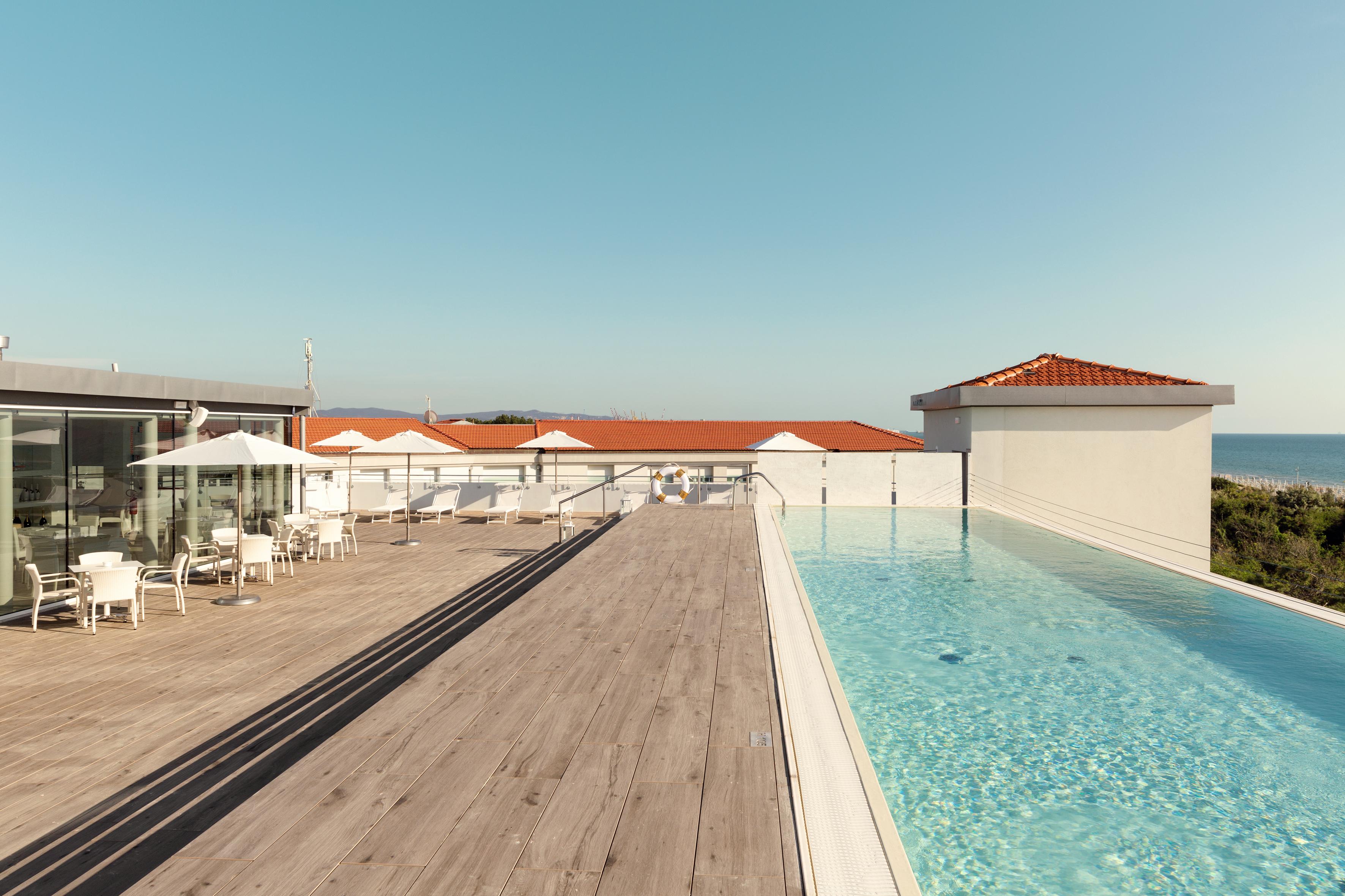 Toscana Charme Resort ティレニア エクステリア 写真 Rooftop pool at the Hotel
