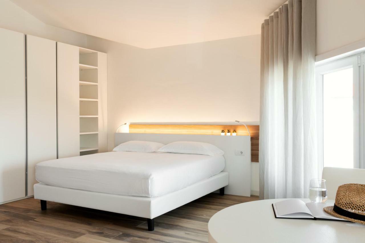 Toscana Charme Resort ティレニア エクステリア 写真 A room at the hotel